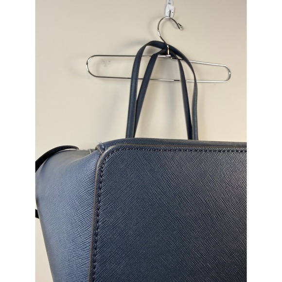 Michael Michael Kors Gilly Large Drawstring Travel Tote Leather Navy Blue Bag - Picture 8 of 15